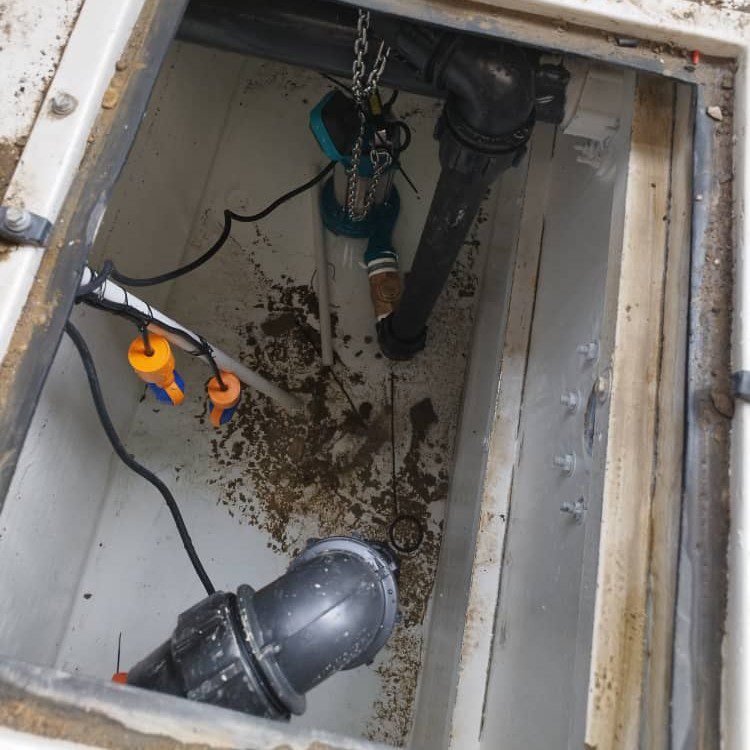 پکیج ایستگاه پمپاژ فایبرگلس با پمپ اروپایی